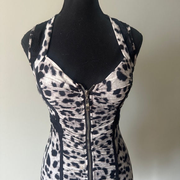 Leopard Print Bodycon Dress - Picture 2 of 3
